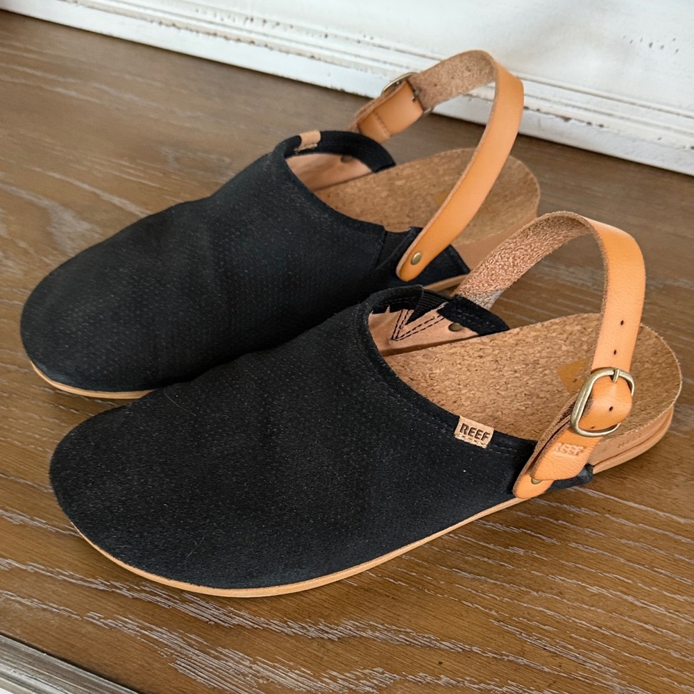 Reef Black and Tan Casual Sandals